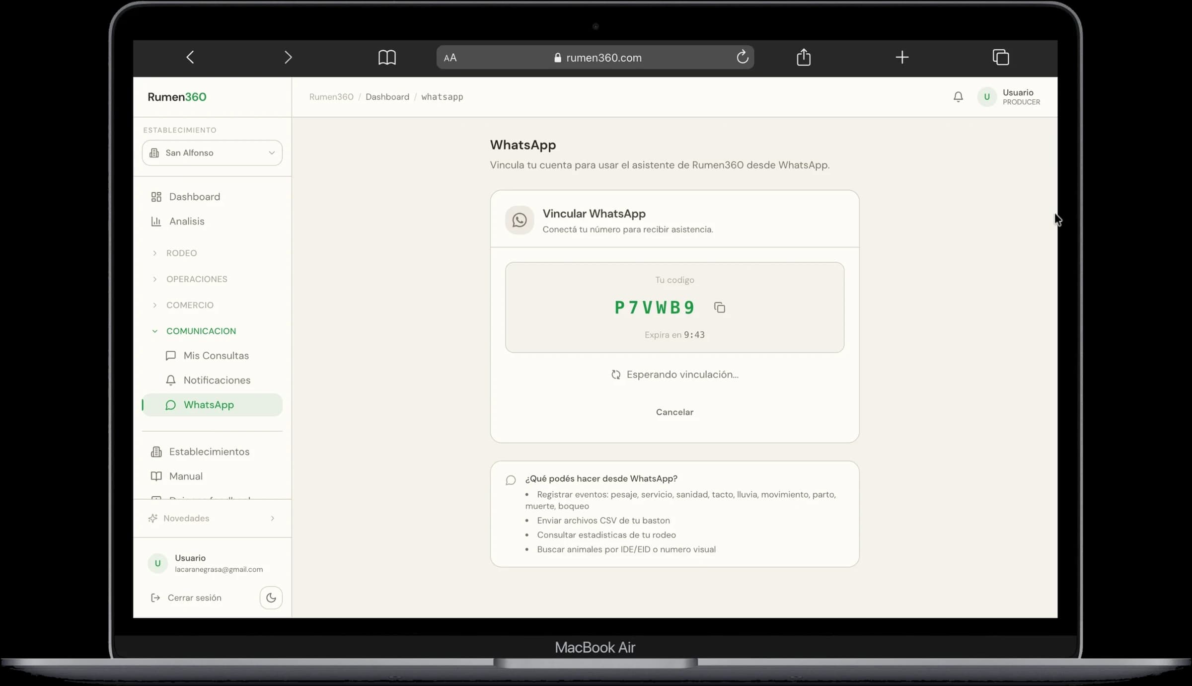 La pantalla de WhatsApp en Rumen360: el código para vincular el teléfono y la lista de lo que se puede hacer por mensaje — registrar pesajes, servicios, sanidad, tactos, partos y muertes, mandar el CSV del bastón y consultar el rodeo